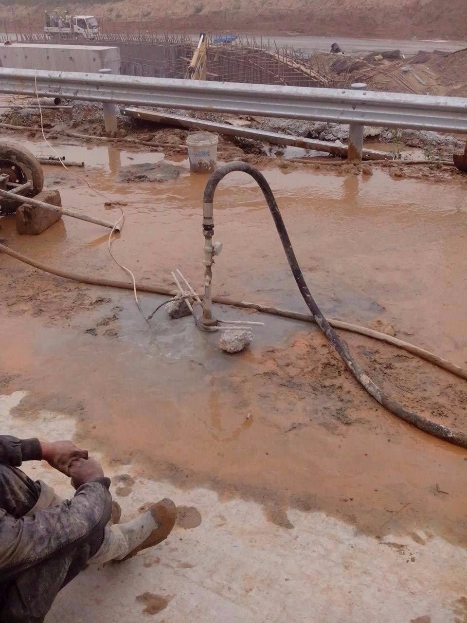 干河街道路基压密注浆